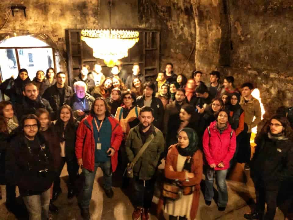 Öğrencilerle dehlizlerdeki Bizans Sarayı